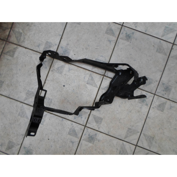 Oculos Suporte Farol Direito C200 C250 2008 /2013