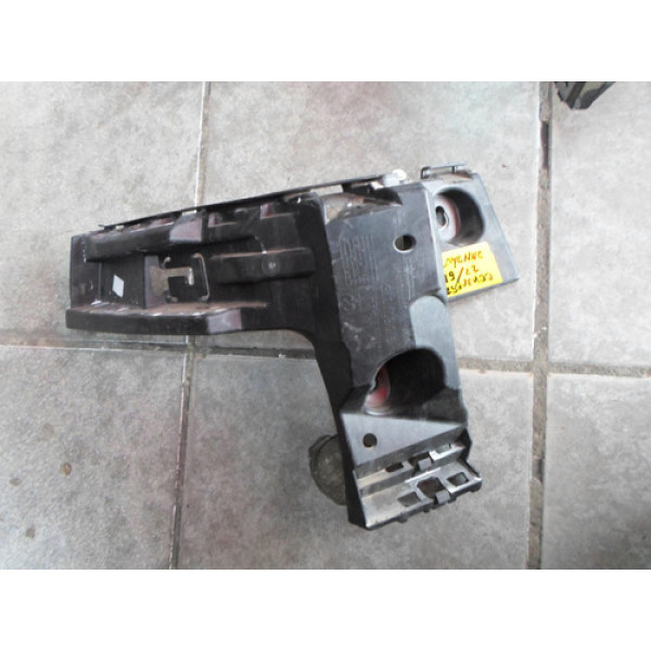 Suporte Esquerdo Do Parachoque Porsche Cayenne 2019 / 2022