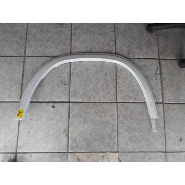 Aplique Esquerdo Do Paralama Mercedes Gla 2021 Até 2025