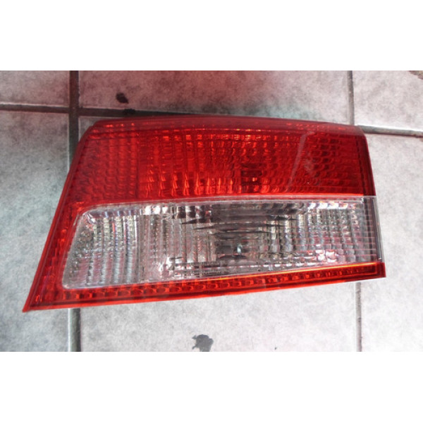 Lanterna Direita Da Tampa Honda Acoord 2003 Até 2007