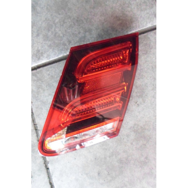 Lanterna Direita Da Tampa Mercedes E250 E350 E500 2014 2015