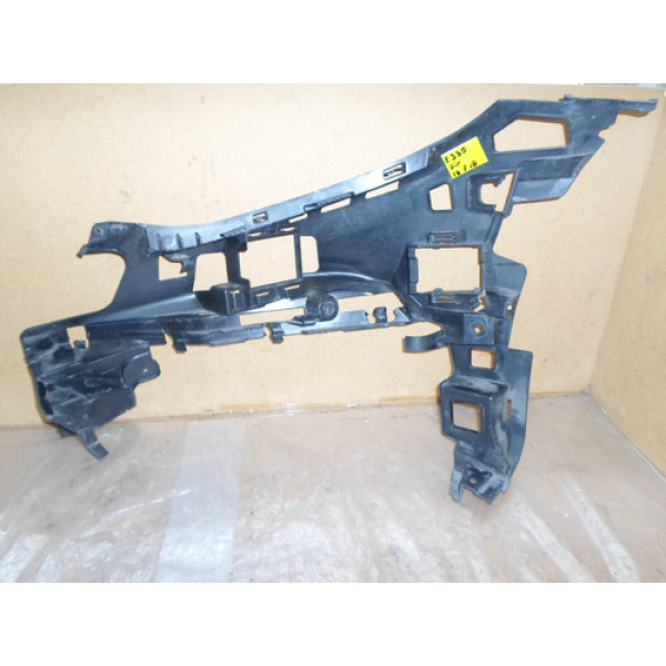 Suporte Direito Do Parachoque Mercedes E350 16/18