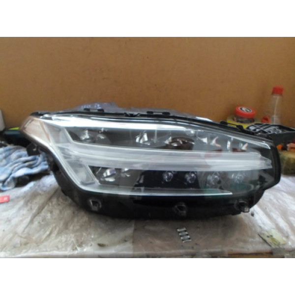 Farol Direito Volvo Xc90 2017 2018 2019 2020 #394 Direito/passageiro