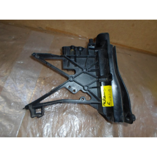 Suporte Esquerdo Radiador Mercedes E300 E350 E400 2017 2019