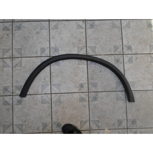 Aplique Traseiro Esquerdo Mercedes Glc 