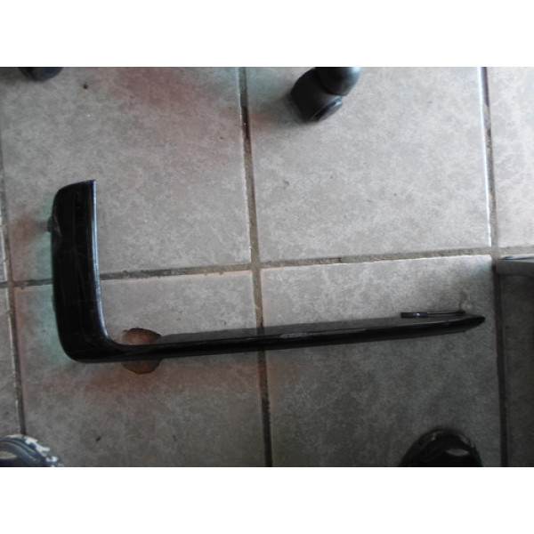 Aplique Esquerdo Do Parachoque Porsche Cayenne 2019 2020