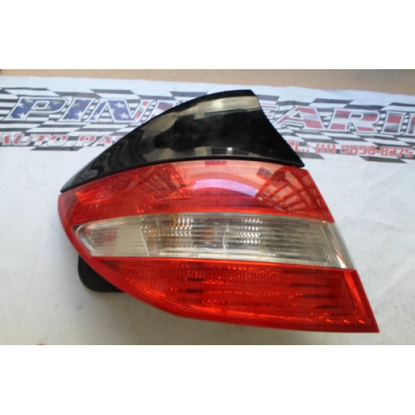 Lanterna Esquerda Mercedes Clc 2008 Até 2011