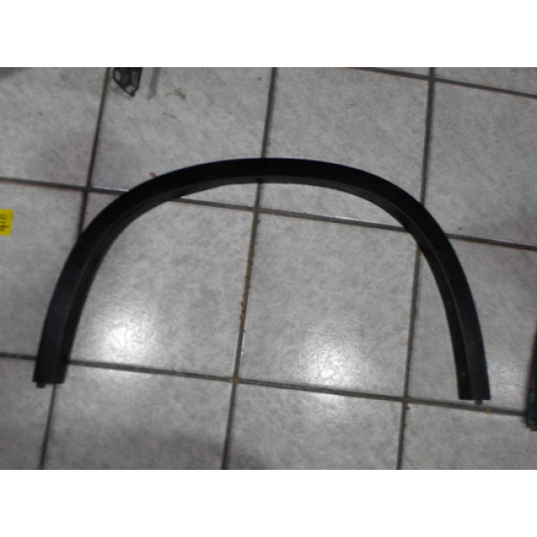 Aplique Paralama Esquerdo Bmw X1 2010 Até 2016
