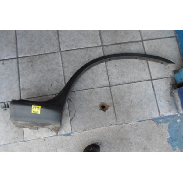 Moldura Traseira Esquerda Bmw X5 2005 2006