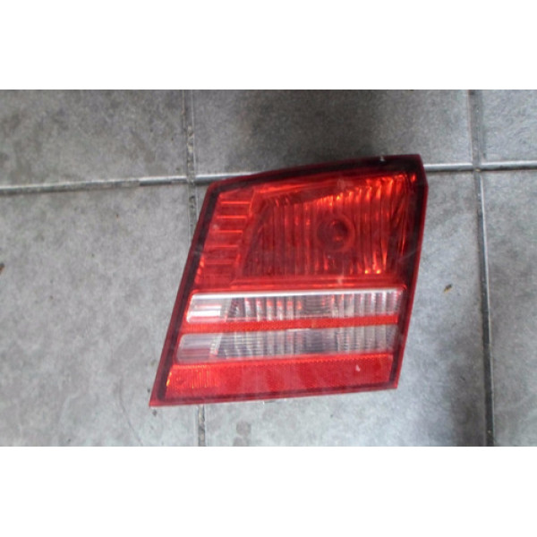 Lanterna Direita Da Tampa Dodge Journey Até 2012