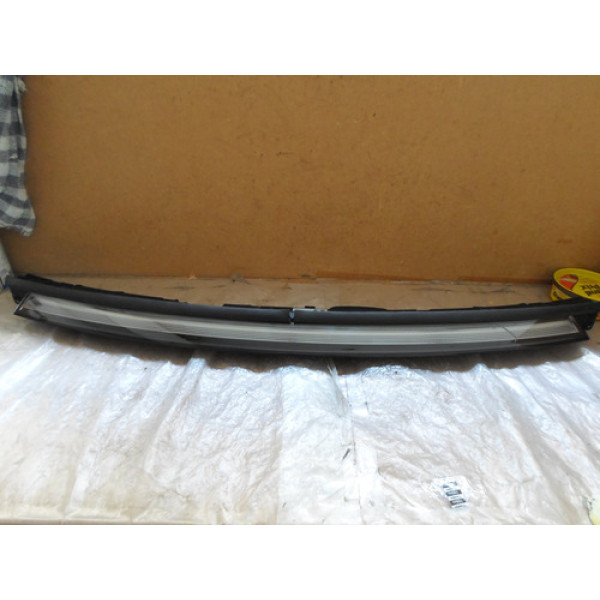 Lanterna Da Grade Mercedes Eqc 2019 2020 2021 2022