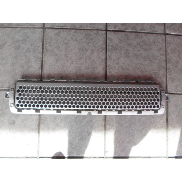 Grade Central Defender