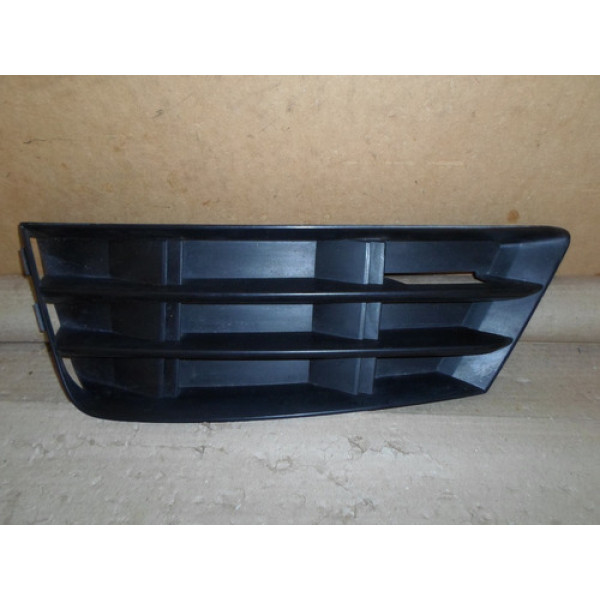 Grade Direita Do Parachoque Audi A4 2014 2015 2016 2017