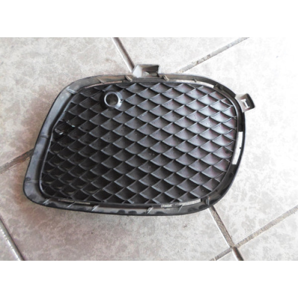 Grade Direito Do Parachoque Mercedes Gle  2014 Até 2018