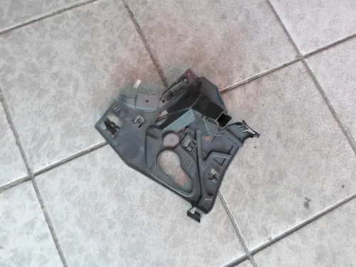Guia Direito Do Parachoque Volvo Xc60 2017 2018 2019 2020