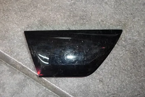 Aplique Esquerdo Mercedes C180 C200