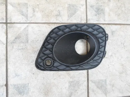Grade Direita Do Farol De Milha Mercedes Glb Fosco
